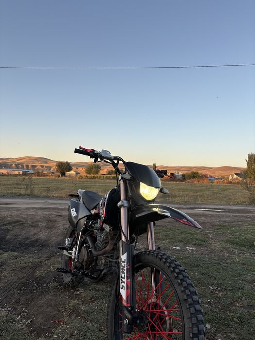 Эндуро 250куб 380к