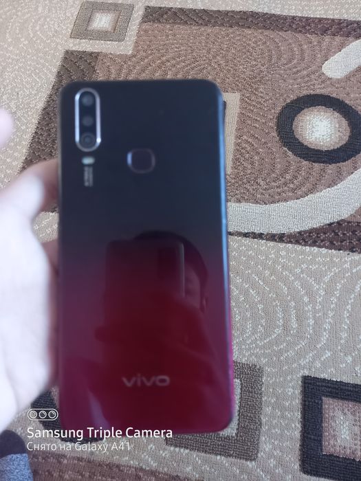 Хорошей телефон работает