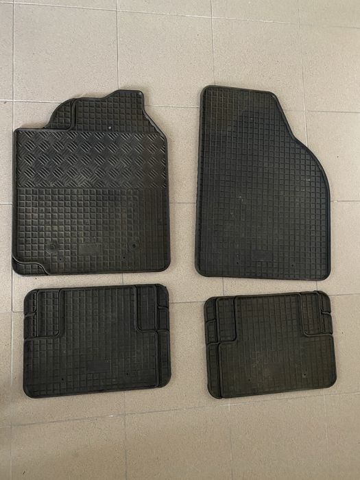 Гумени стелки универсални