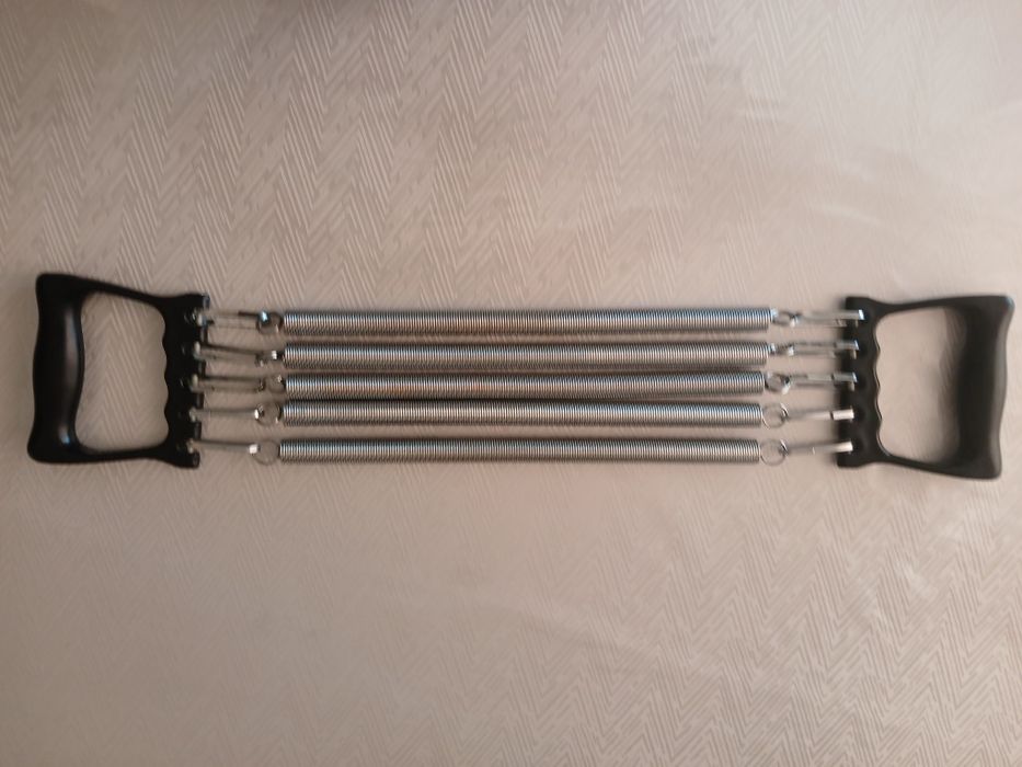 Продам эспандер грудной