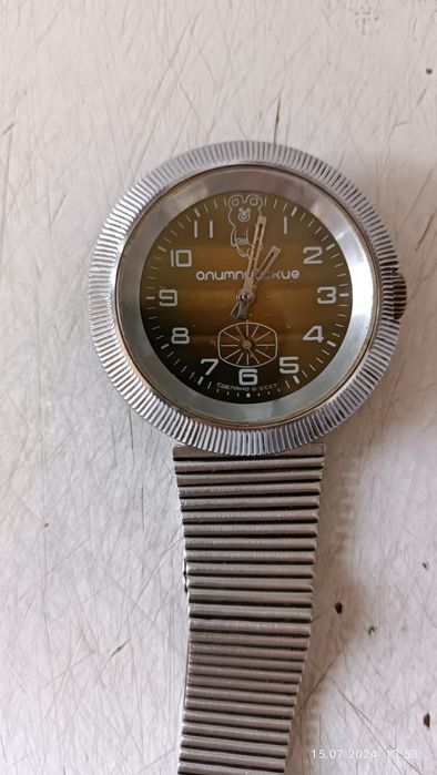 Продам часы 1980г. Олимпийские редкие мужские механические.