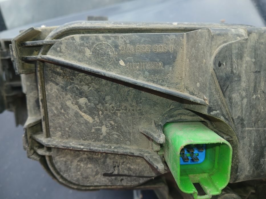 Faruri ford focus mk2