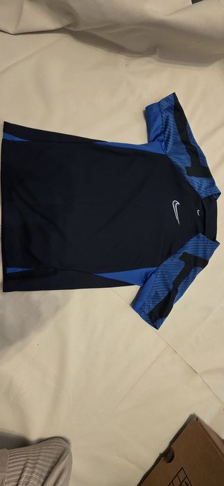 Tricou sport Nike Dri-FIT copii - Mărimea S (128–137 cm)