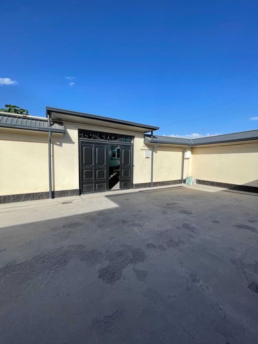 Keles  8  ta  xona  uy