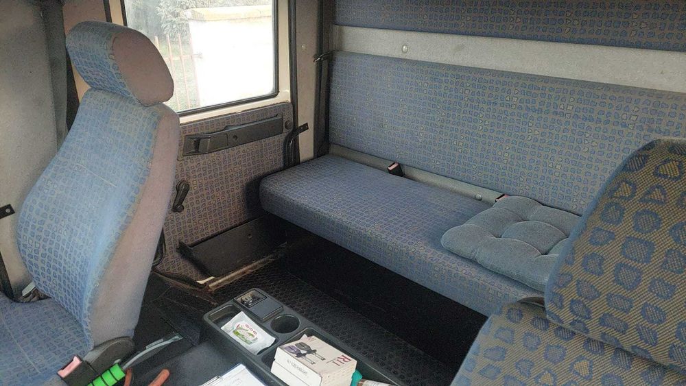 Man platou hidraulic cu semimacara si furca