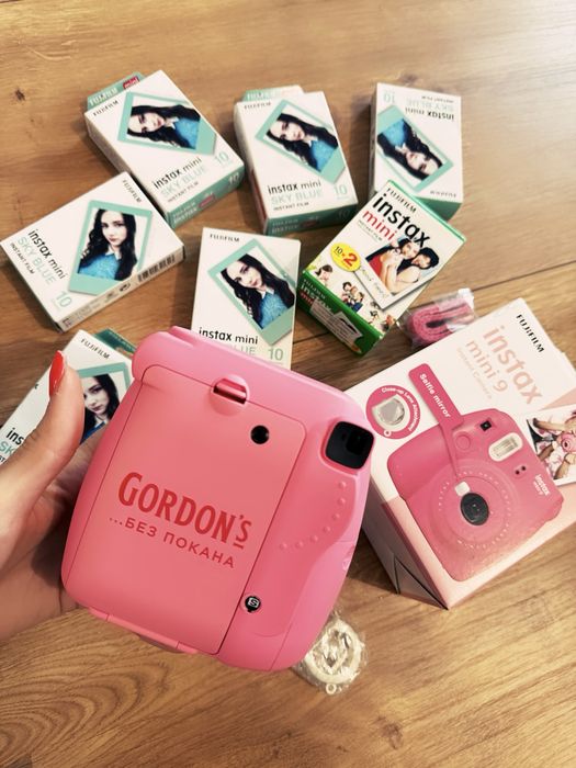 Instax mini 9 чисто нов розов