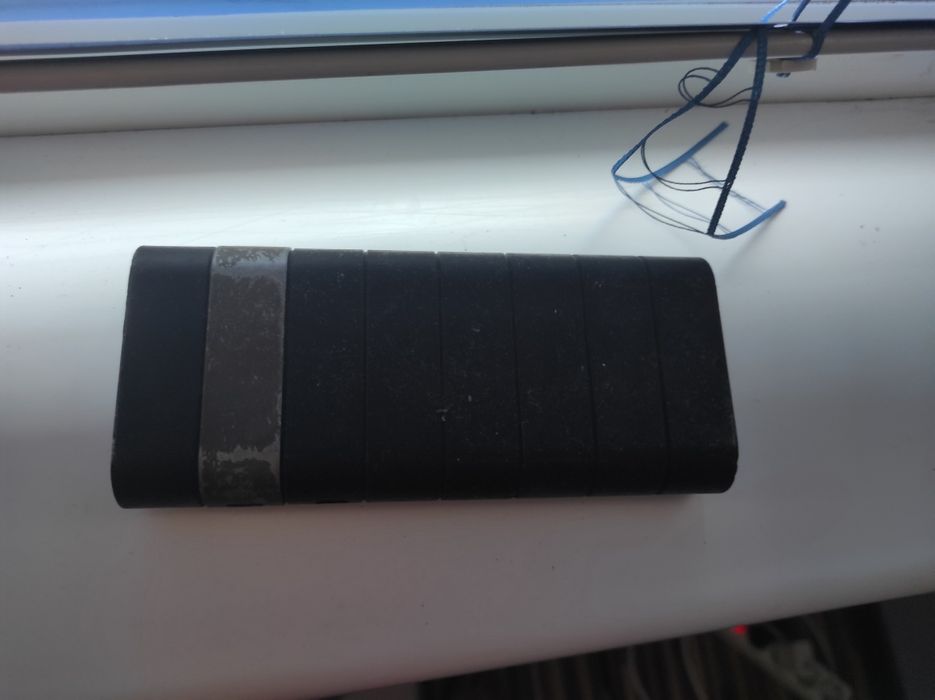 Външна преносима батерия hama2100mAh