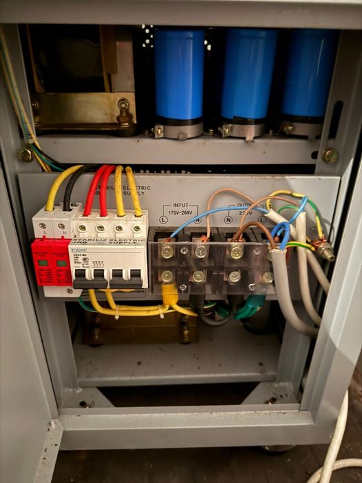 Stabilizator De Tensiune Monofazat 20KVA