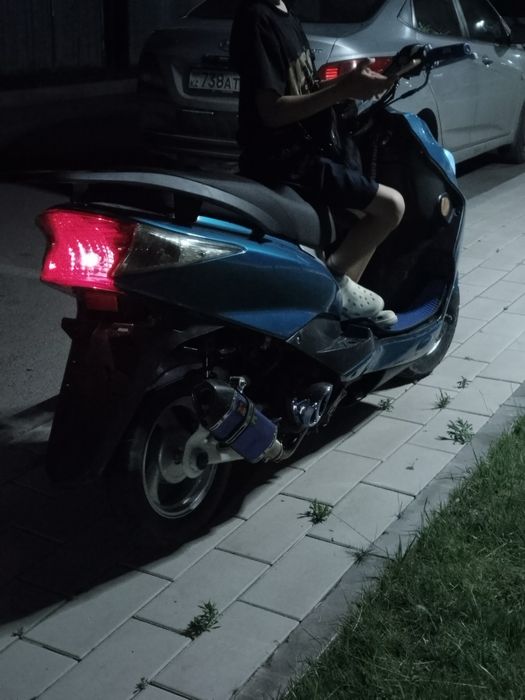 Продаю мопед м10