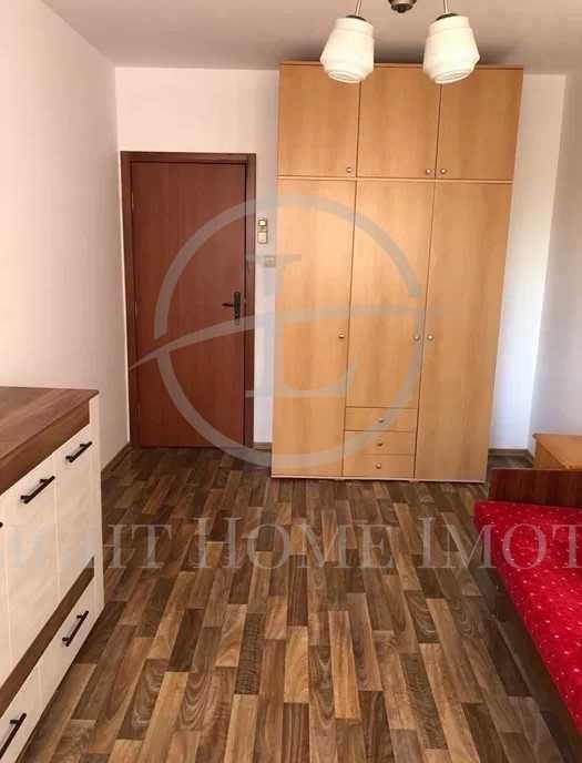 Продава се Тристаен апартамент в Пловдив, Кючук Париж - 110 кв.м за 2082 €/кв.м - Снимка #8