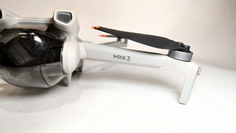 DJI Mini 3 квадрокоптер