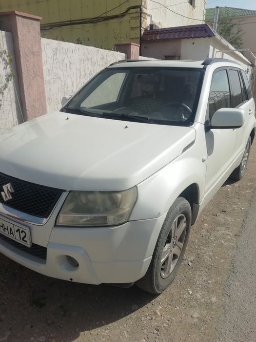 Продаётся машина Цузуки грант витара 2007 г объем 2,7