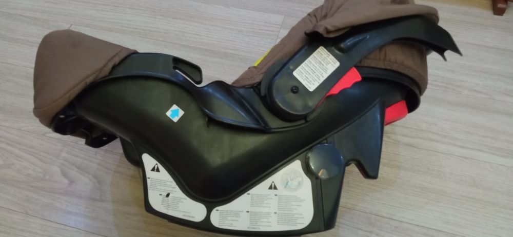 Детское кресло для машины Graco junior baby