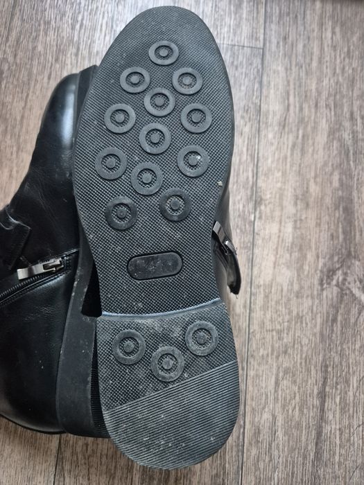 Продам зимние полуботинки