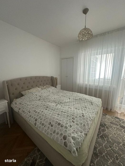Apartament 3 camere, Sala palatului!