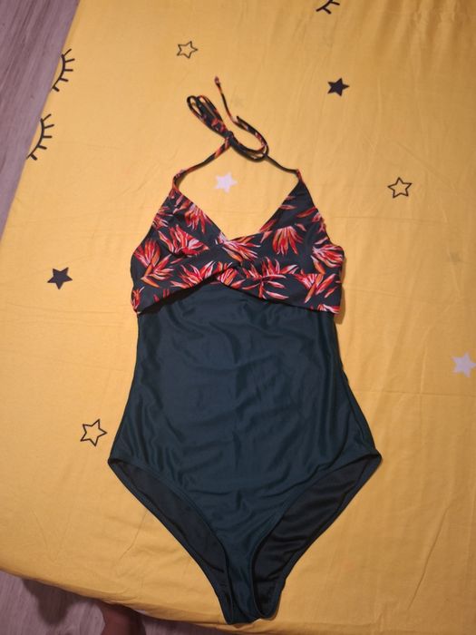 Costum de baie, mărimea S
