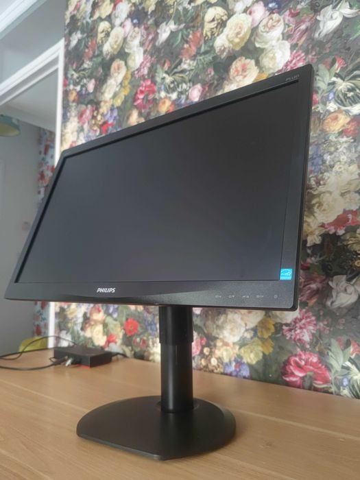 monitor Philips 23 inch condiție foarte buna