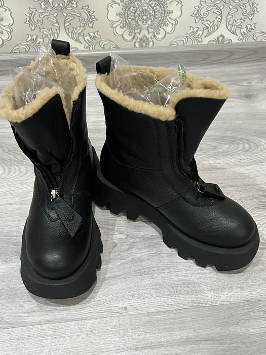 Сапоги женские зимние .. Новая. Кожа. Турция .