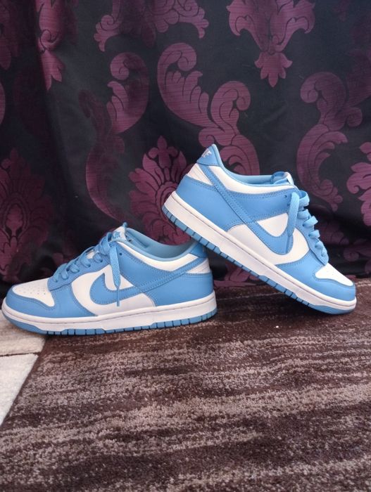 Vând urgent Nike dunk low mărimea 40 noi