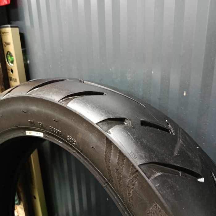 Pirelli scorpion 17" / 21"