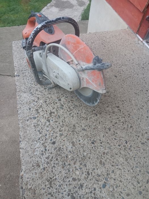 Vând drujba Stih 500l de taiat beton