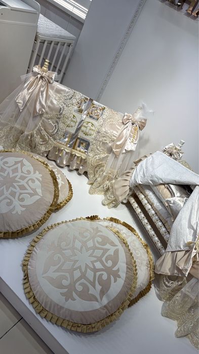 Бесік жабуымен «Khan besik”