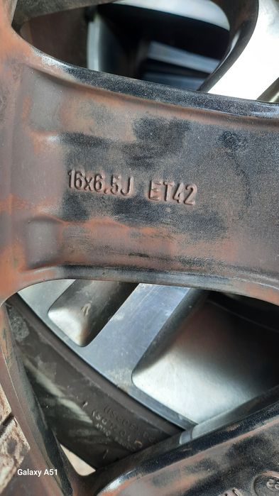 Ляти джанти с гуми за СУЗУКИ