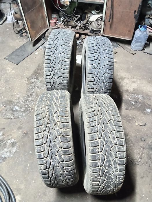 Продам шины зимние