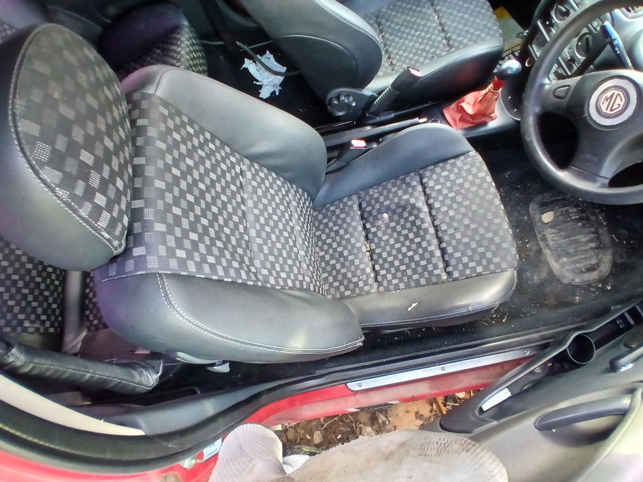 Rover 214i  2003