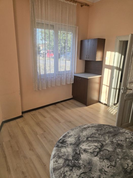 Къща след основен ремонт в Хайредин