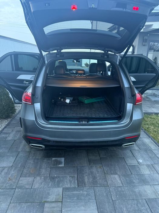 Mercedes- Benz GLE 350 de// PLUG-IN HYBRID // Pano//