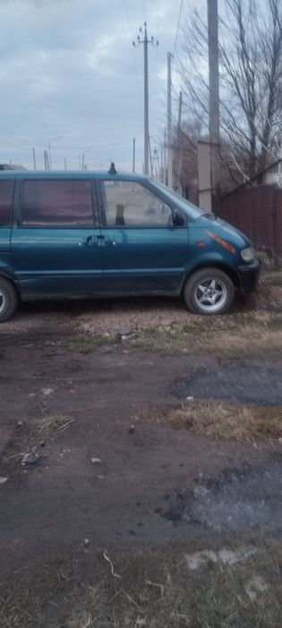 Продам Ниссан Серена
