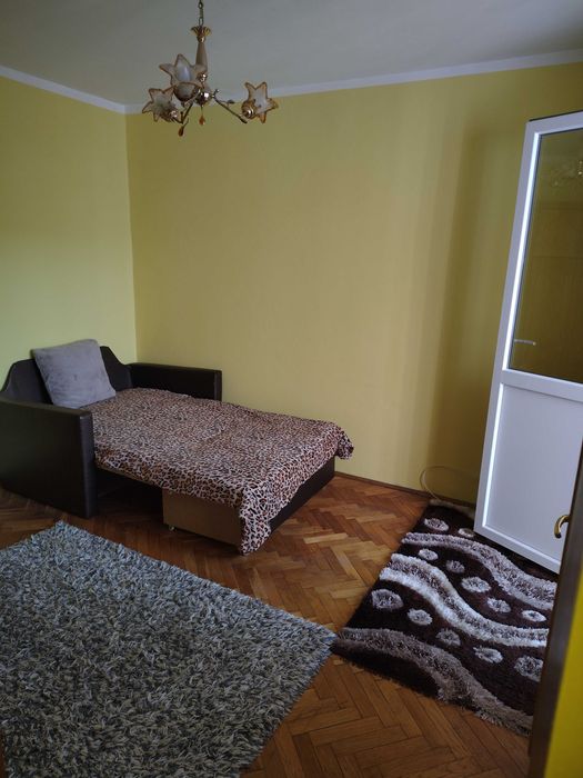 De închiriat apartament cu 2 camere