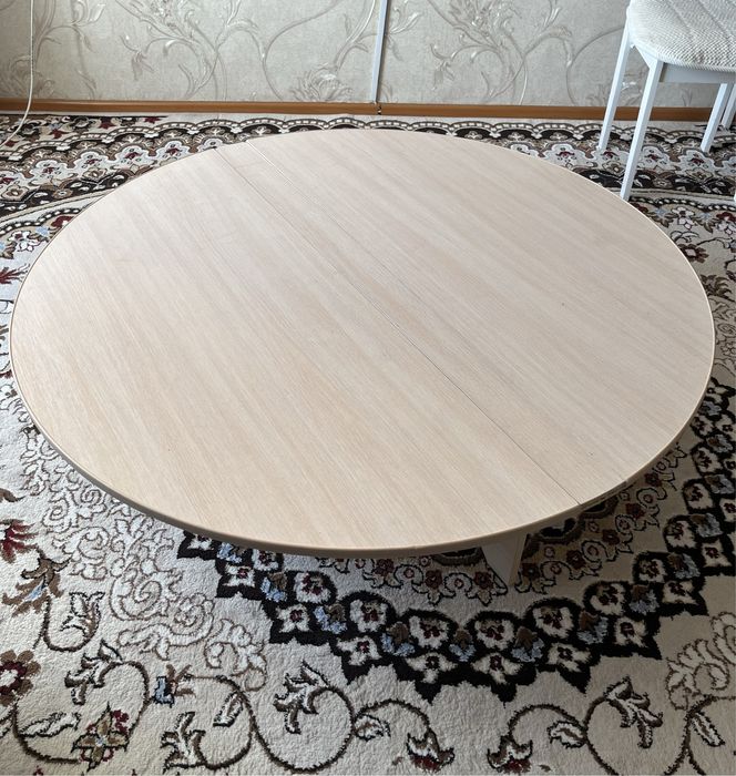 Продам круглый стол