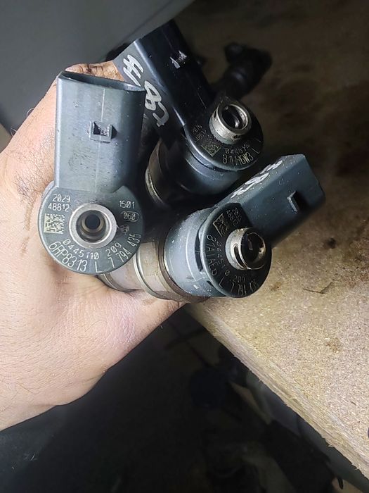 Injector BMW e87 e90 118d 320d 250lei buc