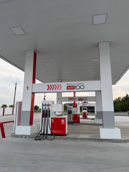 Бензакалонка Lukoil.Бензоколонка BENZAKOLONKA  1. 2. 6. 8.рукавные AZS