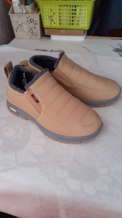 Продам ботинки 44 размер