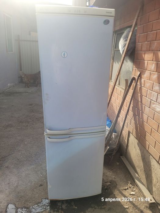 Продам холодильник Samsung