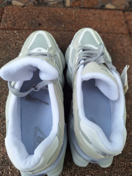 Adidași New Balance 9060