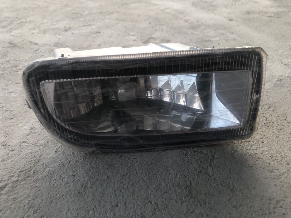 Противотуманные фары (противотуманки) универсальные