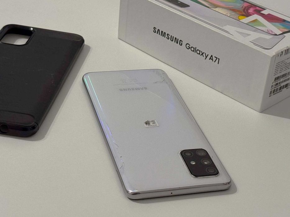 Бартер! Samsung Galaxy A71 Prism Silver (Бял)