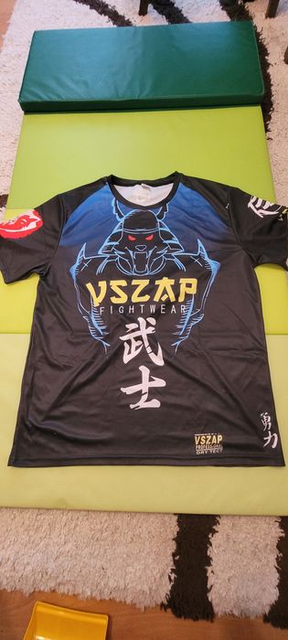 Tricouri sport barbati / femei