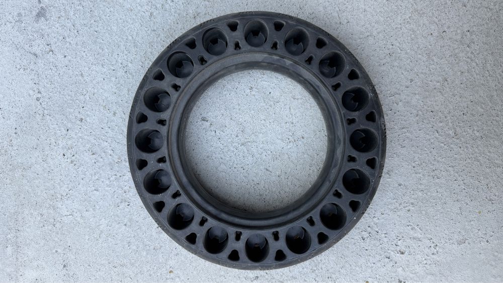 Покрышка бескамерная для электросамоката (10x2) / 5 шт осталось!