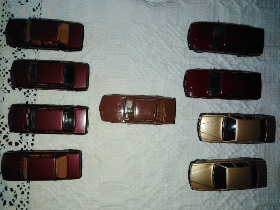 Vand machete autoturisme BMW, la scara 1:87, Herpa, Wiking