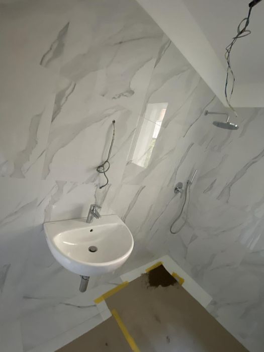 Renovari bai si bucatarii ,gresie/faianta