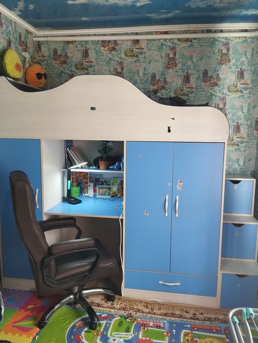 Продаётся стенка кровать детская
