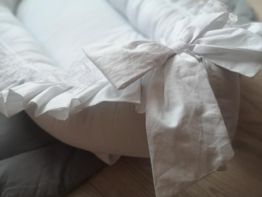 Бебешко гнездо шито по поръчка