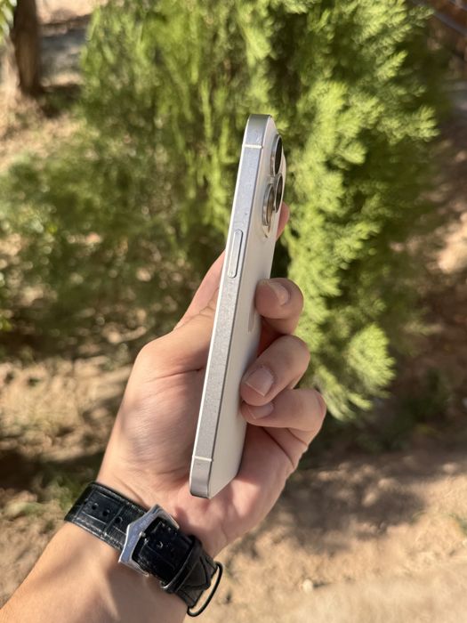 IPhone 15 pro White