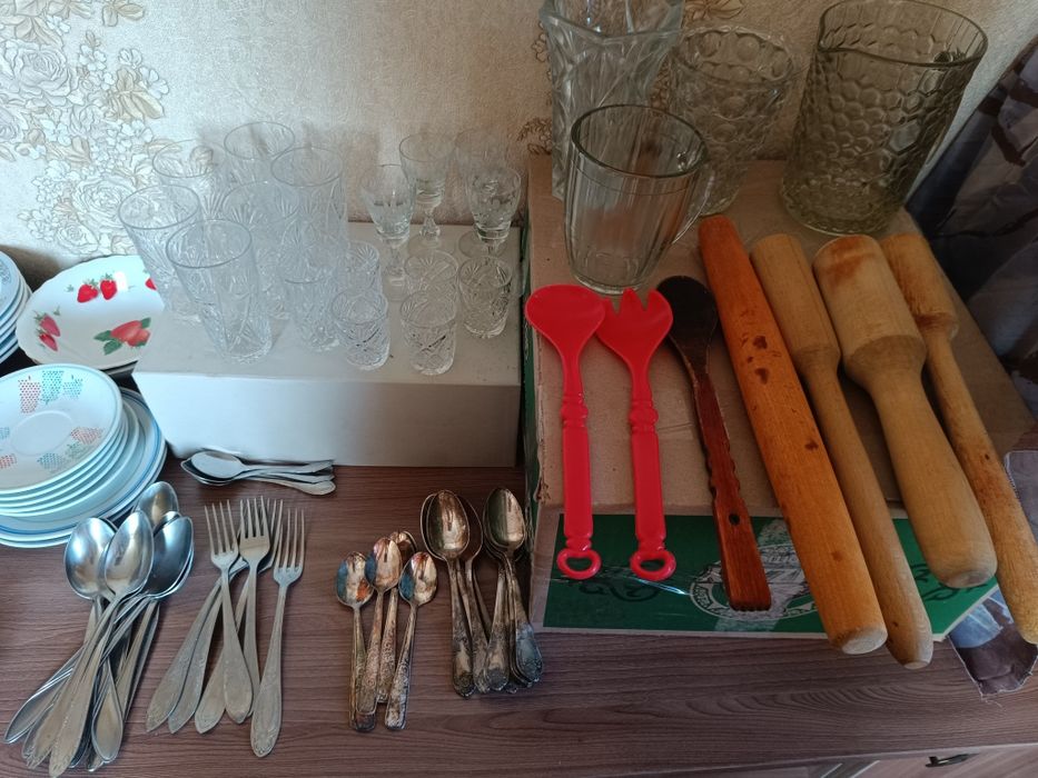 Продам хрусталь вазы и стаканы