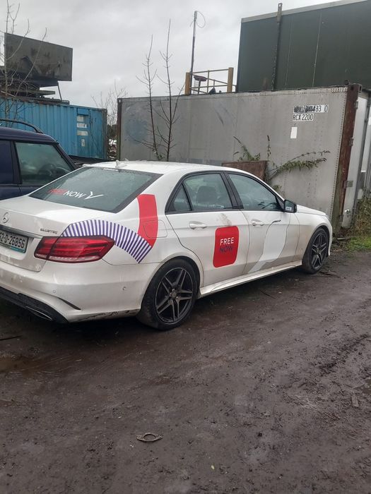 Portiera stânga dreapta mercedes e220 2.2 euro 5